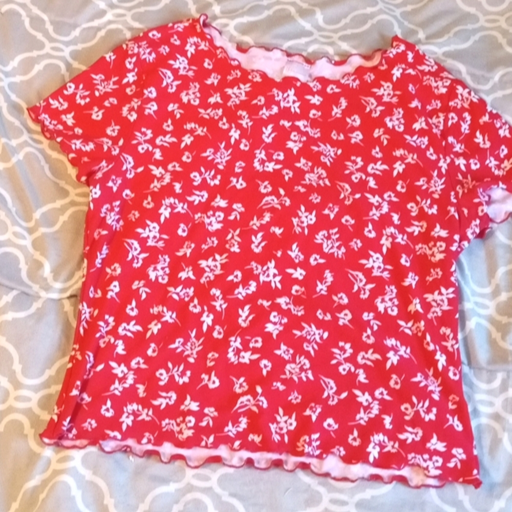 Juniors floral print top